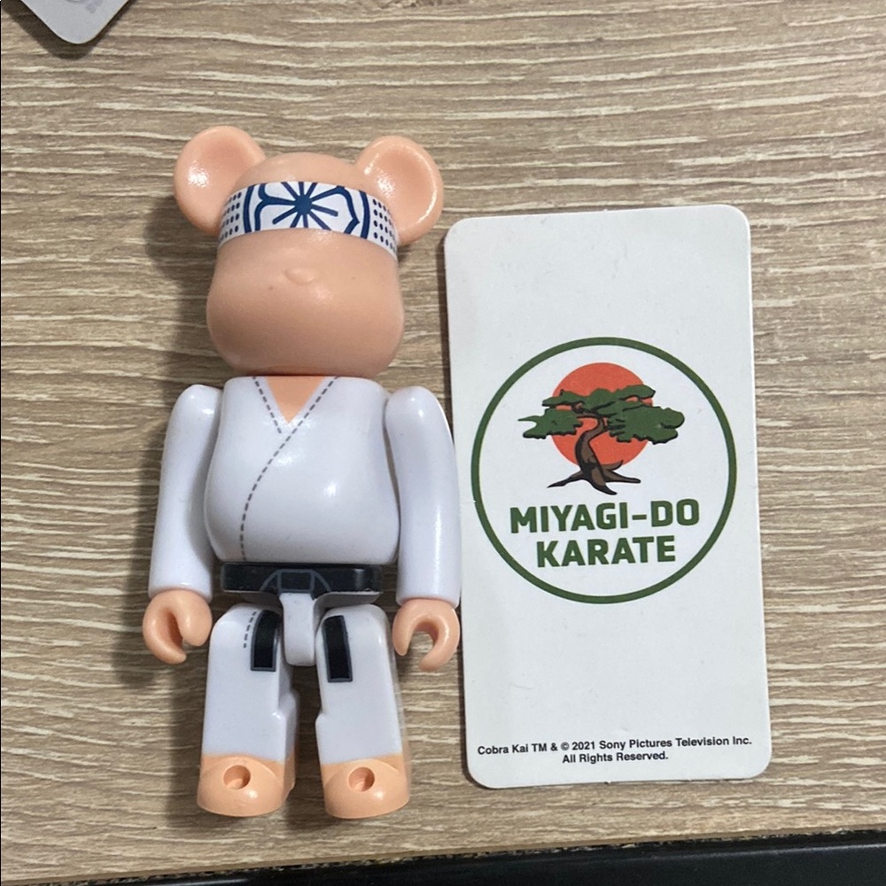 Bearbrick Series 43 Secret Miyagi Do Karate 100% Medicom Designer Toy with Card